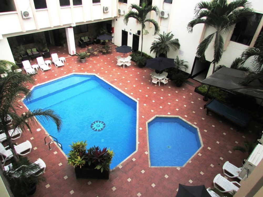 Hotel Presidente Beach Salinas Салинас Екстериор снимка